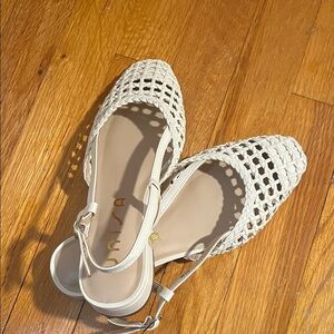 Unisa Women's Cream Woven Sandals